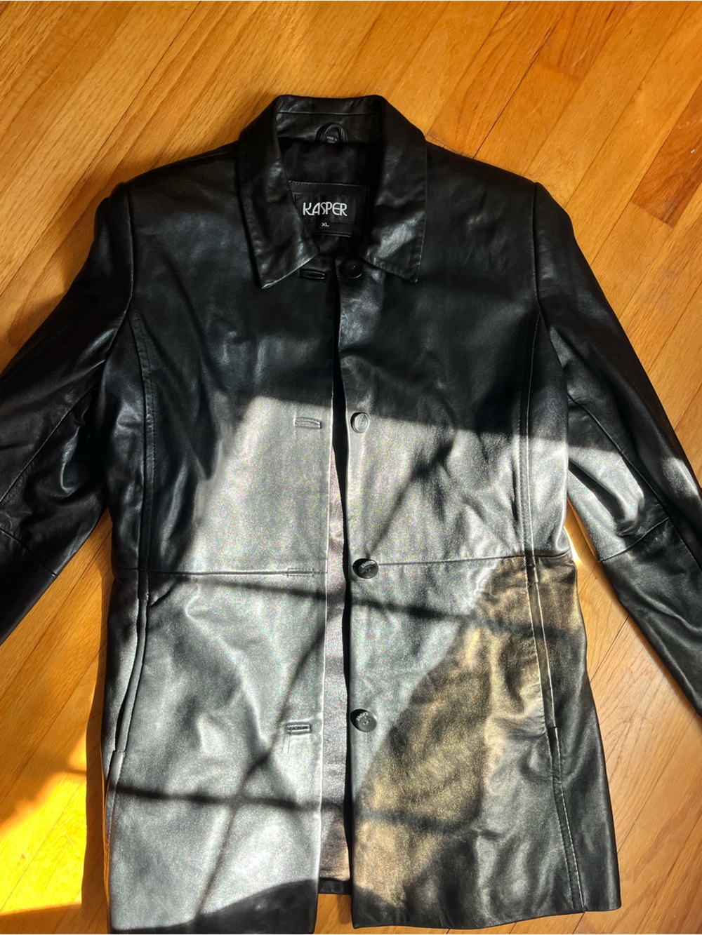Kasper women’s Black Leather Button-Front Jacket